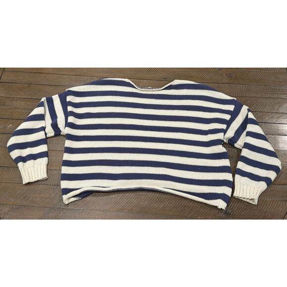 BLU PEPPER Blue/White Stripe Cropped Knit Slouchy Sweater - Size L - Picture 2 of 7